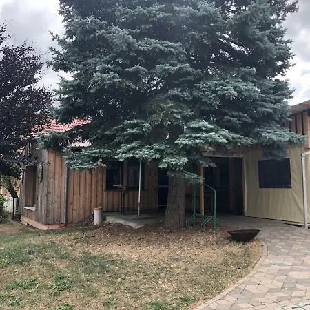 Holzstuebl Apartman *